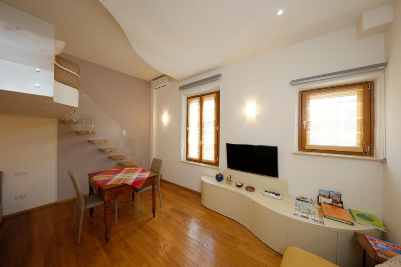 Siena Uptown - Sabrina'S Cozy Apartment Екстер'єр фото