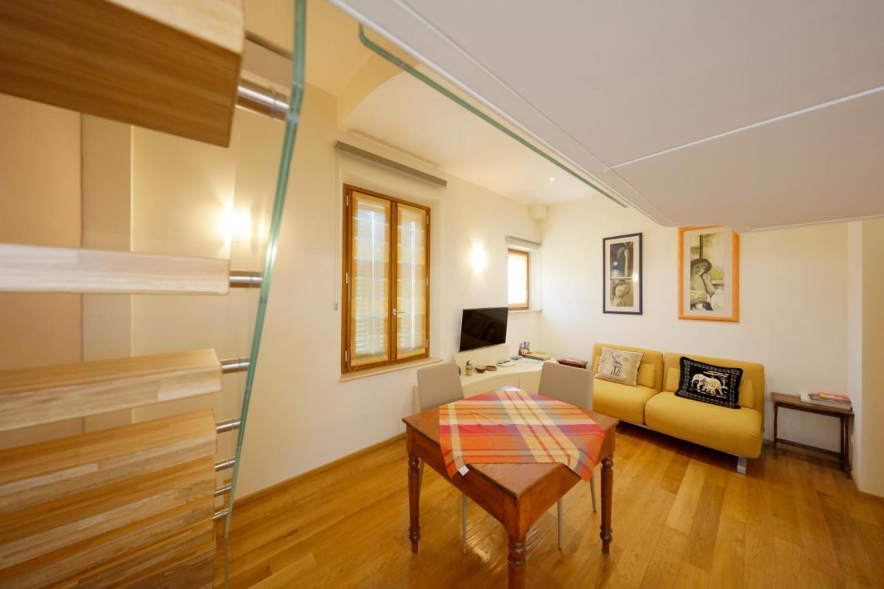 Siena Uptown - Sabrina'S Cozy Apartment Екстер'єр фото