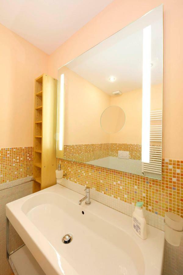 Siena Uptown - Sabrina'S Cozy Apartment Екстер'єр фото