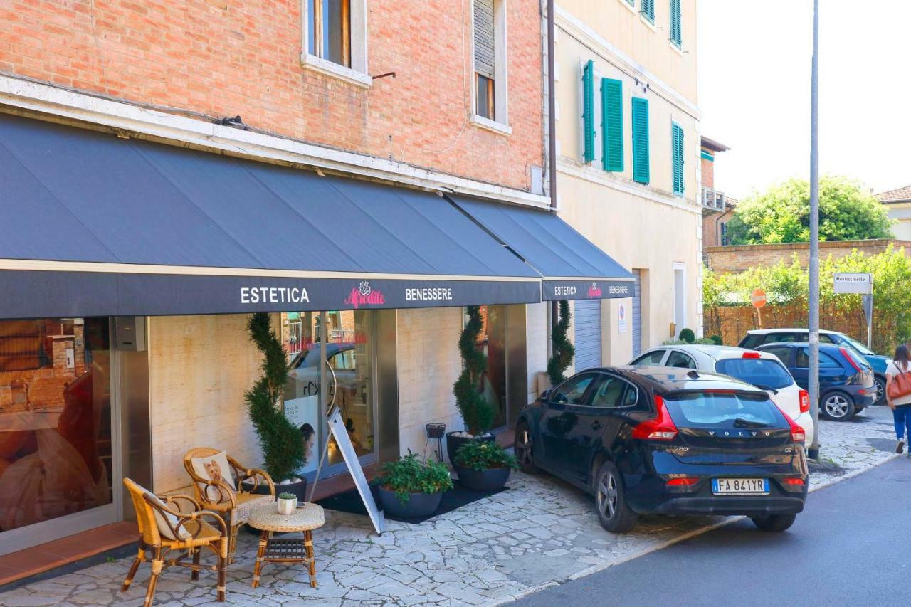 Siena Uptown - Sabrina'S Cozy Apartment Екстер'єр фото