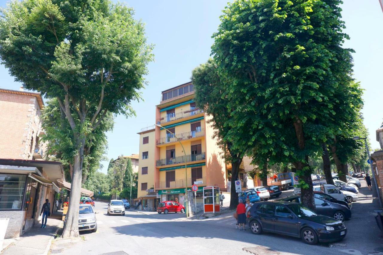 Siena Uptown - Sabrina'S Cozy Apartment Екстер'єр фото
