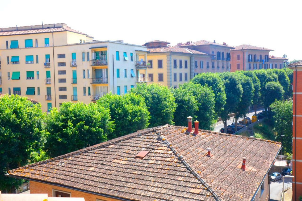 Siena Uptown - Sabrina'S Cozy Apartment Екстер'єр фото